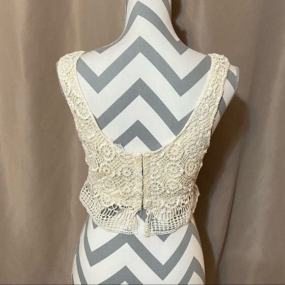 Phanuel Medium Cream Crop Top - Picture 3 of 8